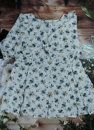 Luna White Pleated Floral Dress