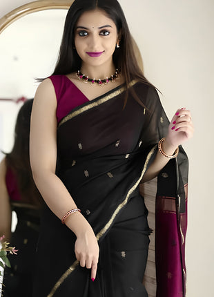 Luna Silk Cotton Sarees - LTS70 Black & Magenta