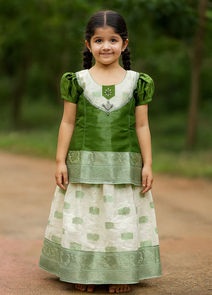 Green With White - Soft Silk Cotton