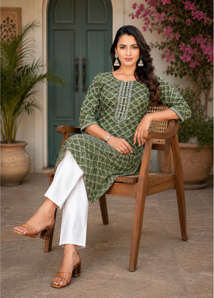 Luna Charm Green Kurti Set - LTK01