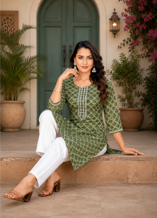 Luna Charm Green Kurti Set - LTK01