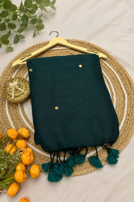 Elegant Peacock Green Cotton Blend Saree